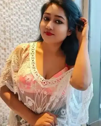 Escorts Service Khoyrasol
